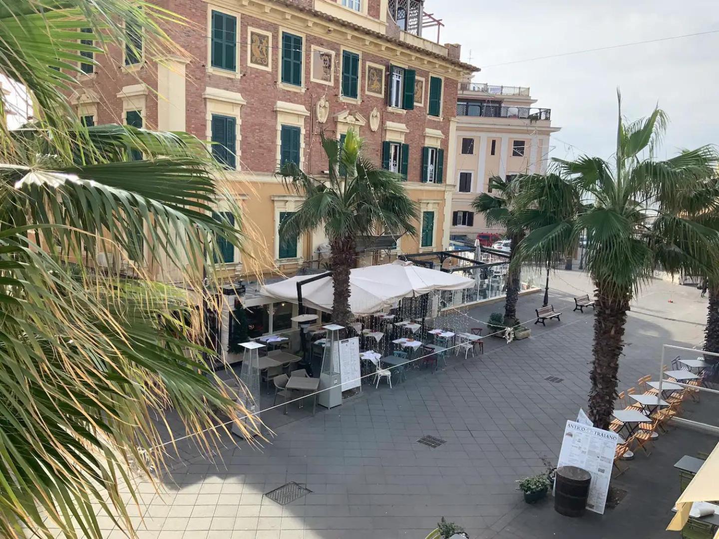 Rome, Beautiful Apartment In A Vintage Building Lido di Ostia Dış mekan fotoğraf