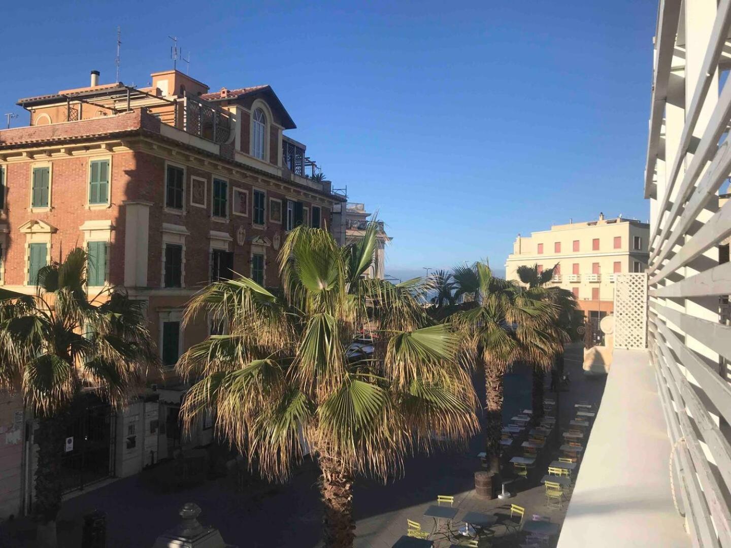Rome, Beautiful Apartment In A Vintage Building Lido di Ostia Dış mekan fotoğraf